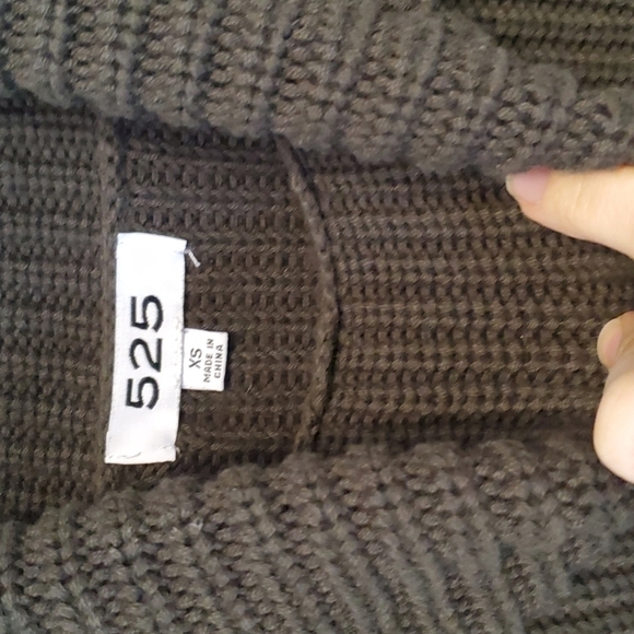 525 Womens Turtleneck Knit Crop Sweater sz XS - Picture 3 of 8